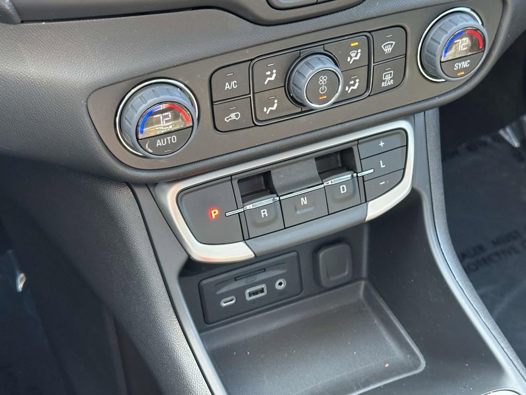 Certified 2024 GMC Terrain Denali w/ Denali Premium Package image 32