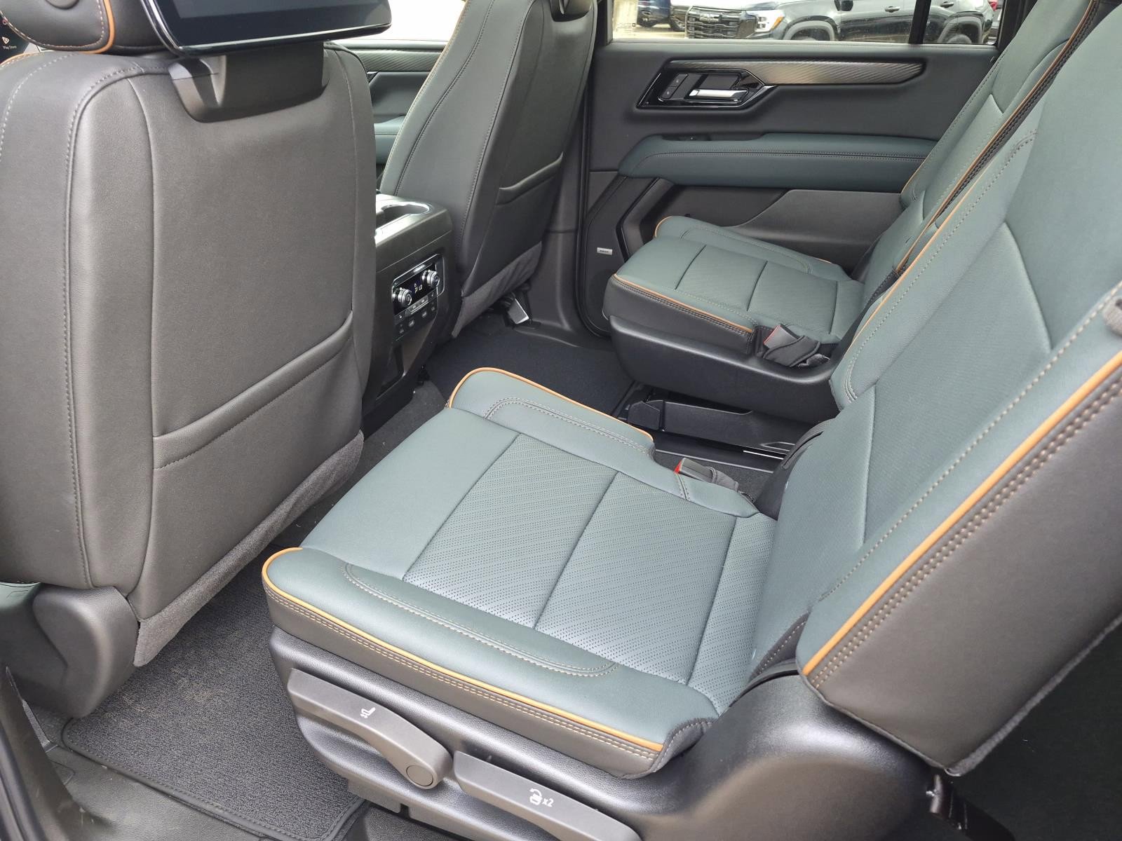 New 2026 GMC Yukon XL AT4 w/ AT4 Premium Plus Package image 11