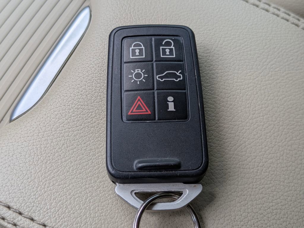 Used 2015 Volvo V60 T5 Premier Plus FWD image 25