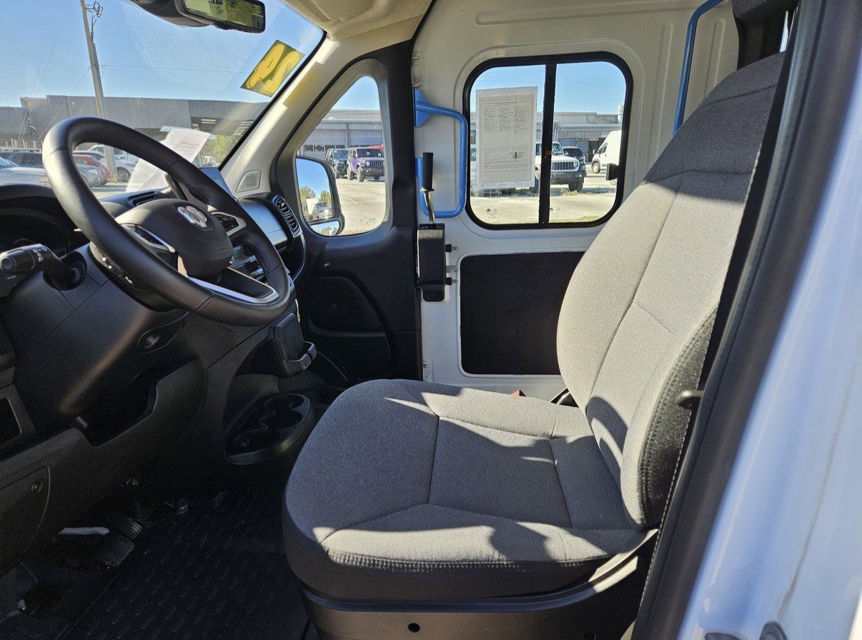 Used 2024 RAM ProMaster 3500 w/ Delivery Van Package image 6