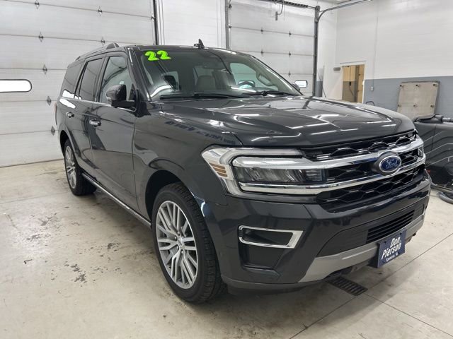 Used 2022 Ford Expedition Limited image 3