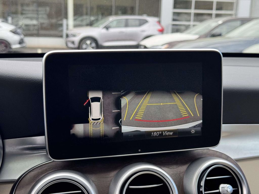 Used 2018 Mercedes-Benz GLC 300 4MATIC image 28