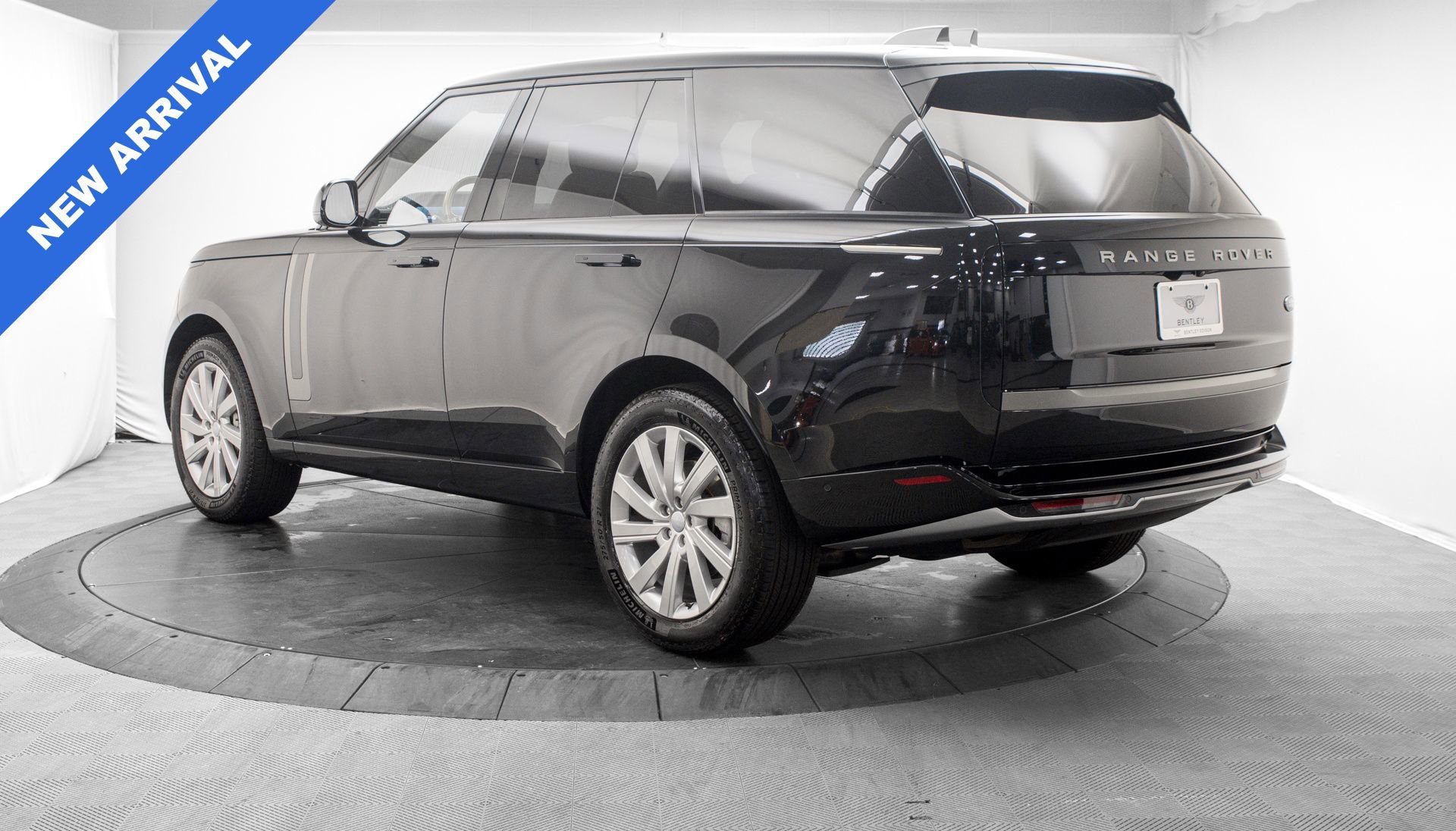 Used 2023 Land Rover Range Rover SE AWD/4WD image 5
