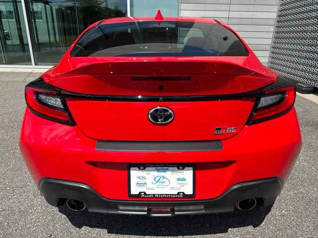 Used 2022 Toyota GR86 Premium w/ ALL Weather Mat Package (TMS) RWD image 4