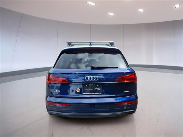 Certified 2025 Audi Q5 2.0T Premium w/ Convenience Plus Package image 3