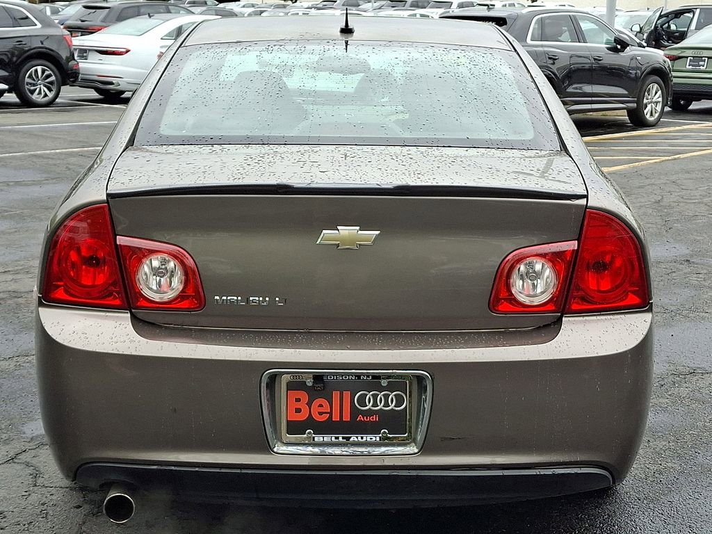 Used 2010 Chevrolet Malibu LT w/ Power Convenience Package FWD image 12