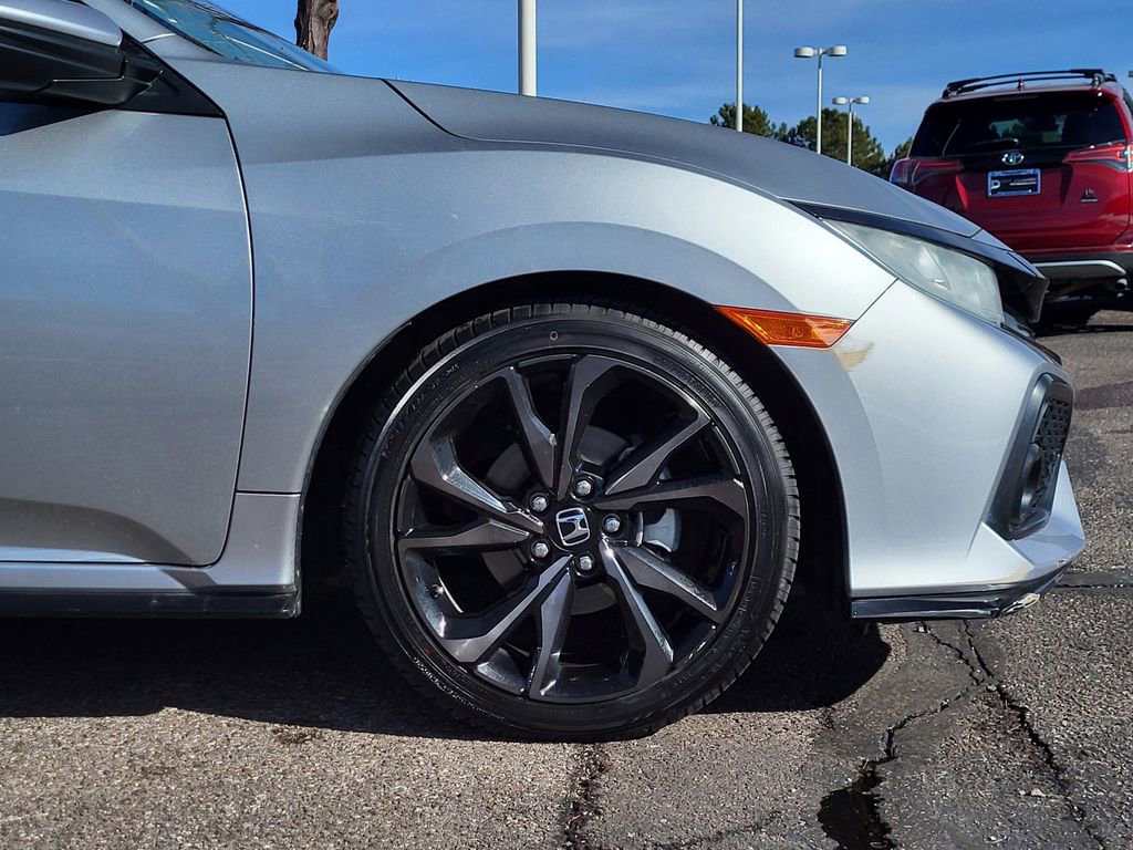 Used 2017 Honda Civic Sport image 28