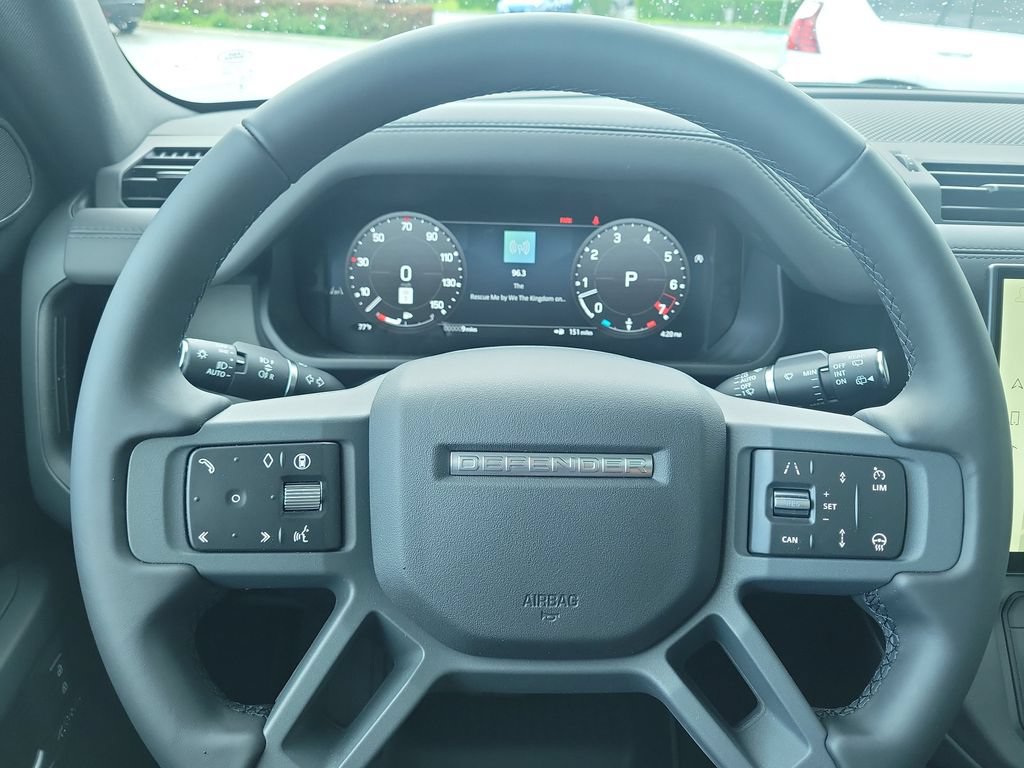 New 2026 Land Rover Defender 110 X-Dynamic SE AWD/4WD image 29
