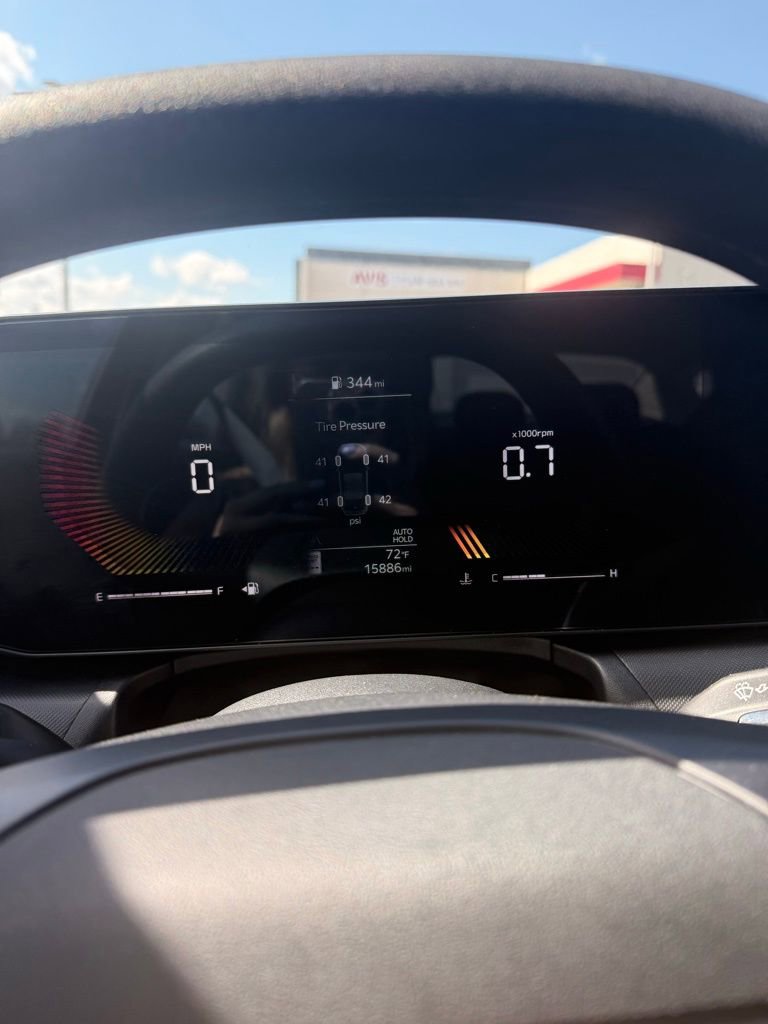 Used 2025 Kia K4 LXS image 5