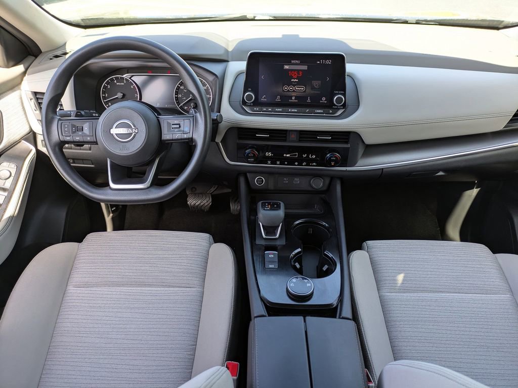 Used 2023 Nissan Rogue SV image 15