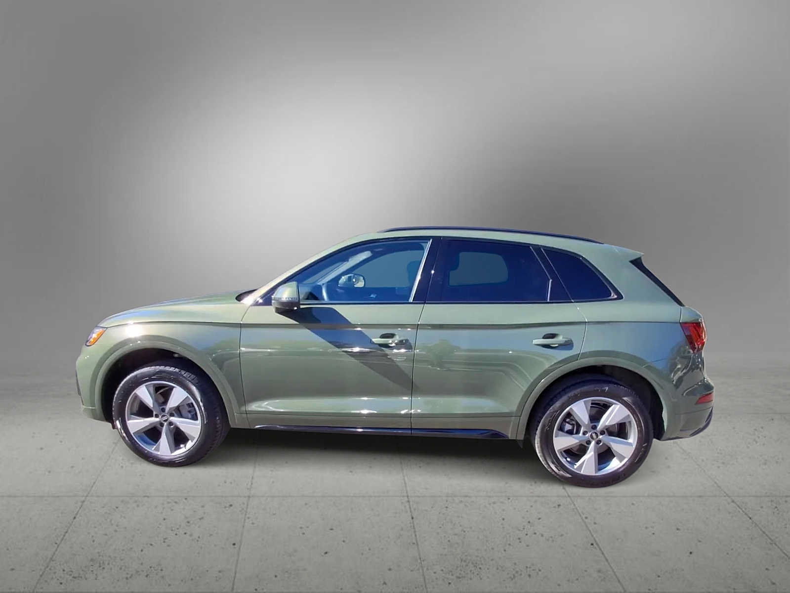 Used 2024 Audi Q5 Premium Plus AWD/4WD image 5
