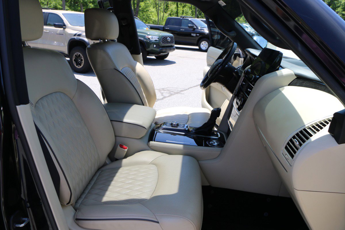 Used 2023 INFINITI QX80 Sensory w/ Cargo Package RWD image 32