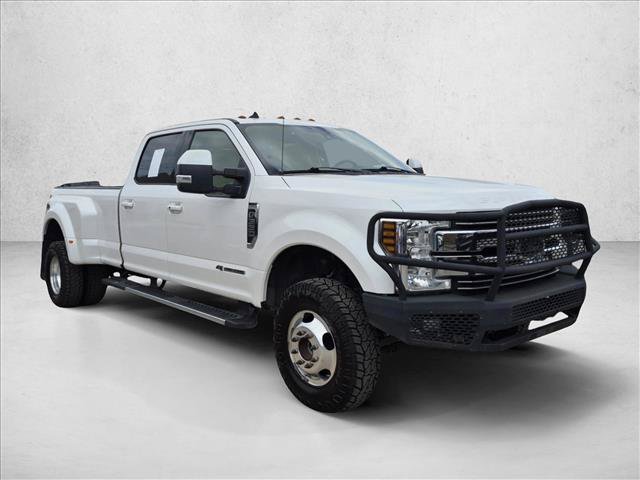 Used 2019 Ford F350 Lariat w/ Lariat Ultimate Package AWD/4WD image 3