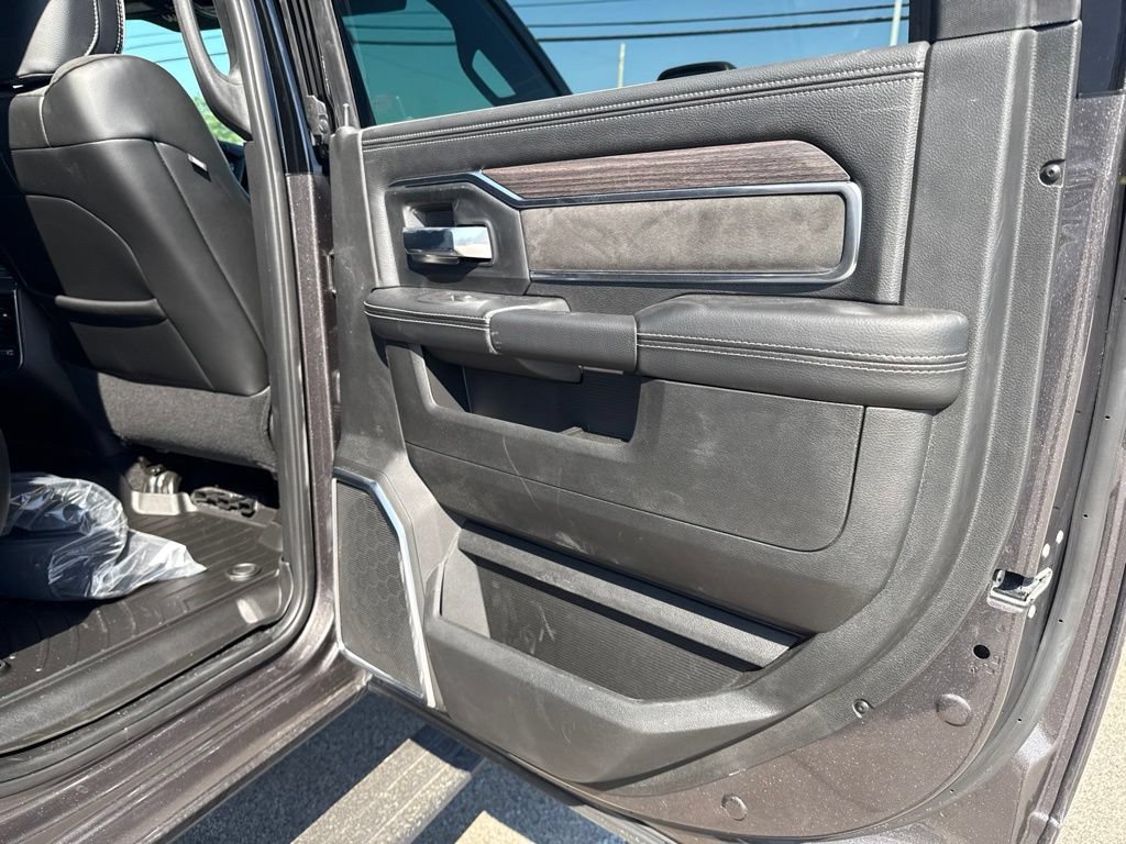 New 2026 RAM 2500 Laramie w/ Night Edition AWD/4WD image 27
