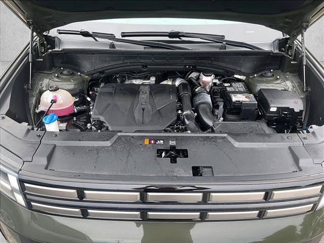 Used 2024 Hyundai Santa Fe SEL FWD image 11