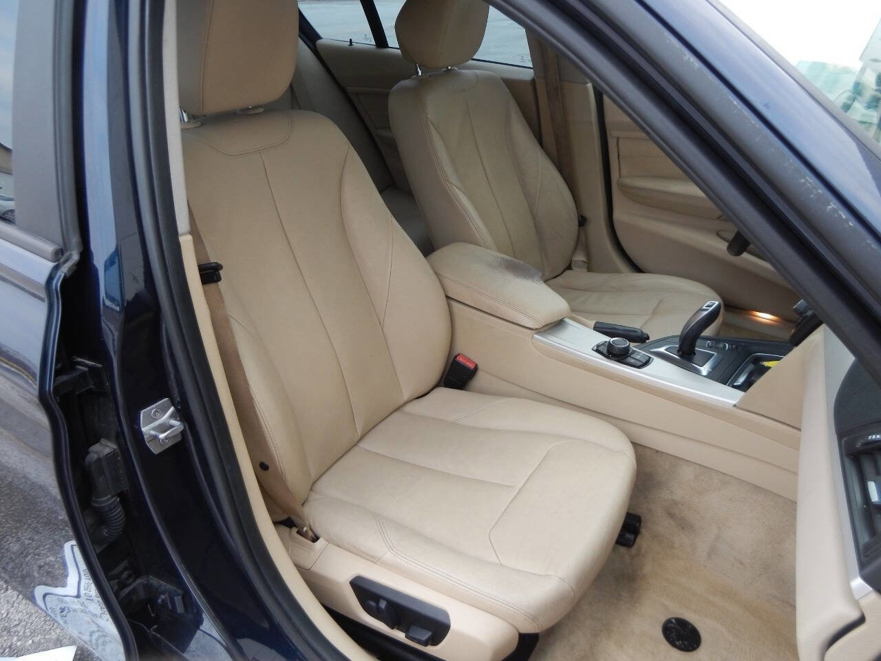 Used 2014 BMW 320i Sedan RWD image 36