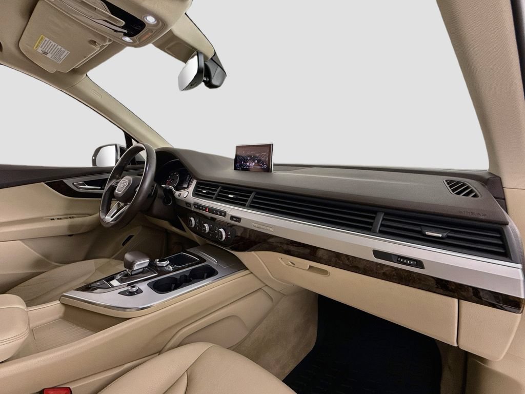 Used 2019 Audi Q7 2.0T Premium w/ Convenience Package AWD/4WD image 15