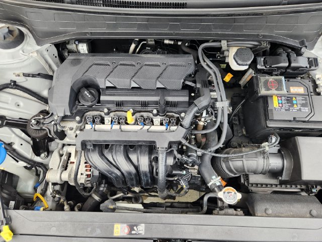 Used 2023 Hyundai Venue SE w/ Cargo Package FWD image 35