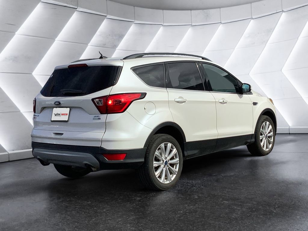 Used 2019 Ford Escape SEL image 4