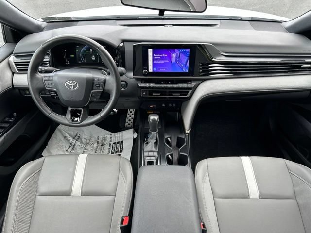 Used 2025 Toyota Camry SE AWD/4WD image 47