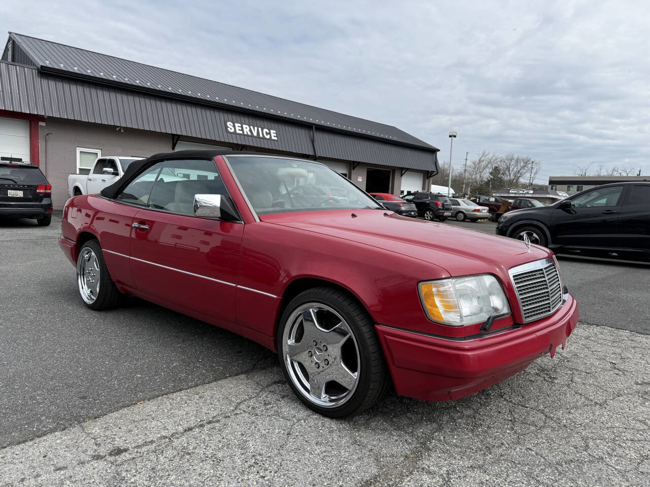 Used 1995 Mercedes-Benz E 320 Convertible image 5