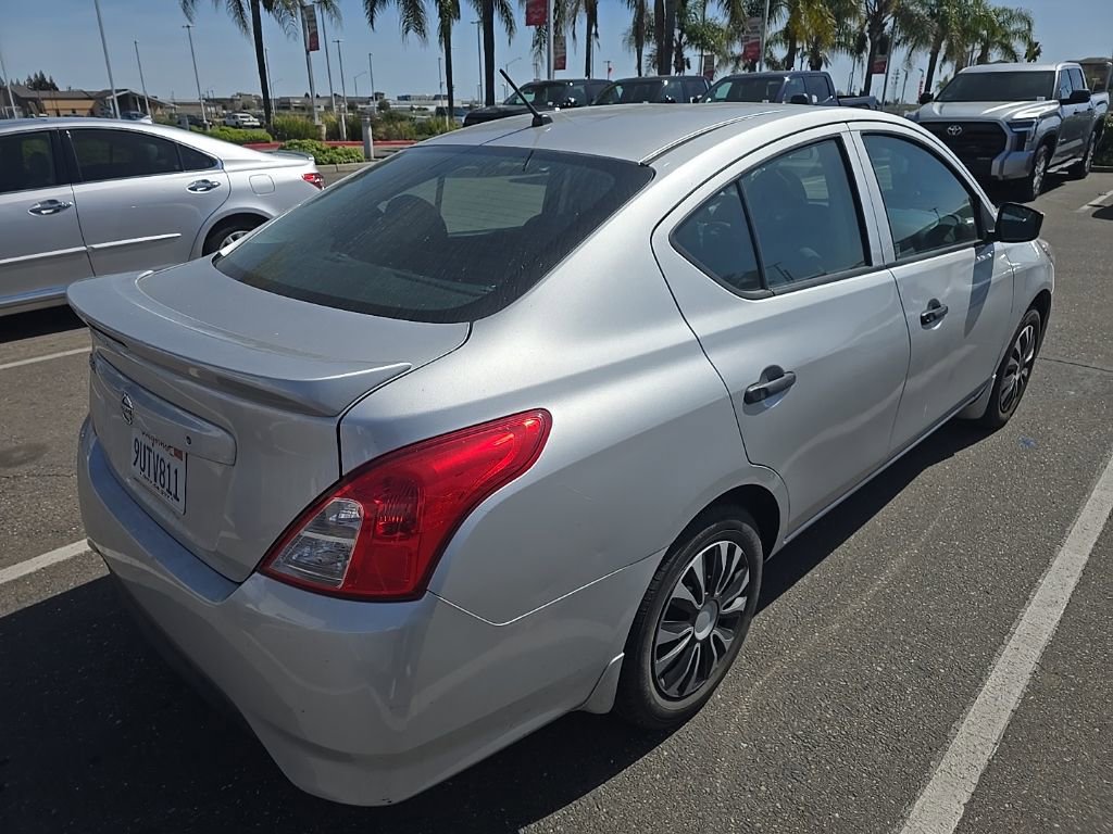 Used 2018 Nissan Versa S Plus image 5