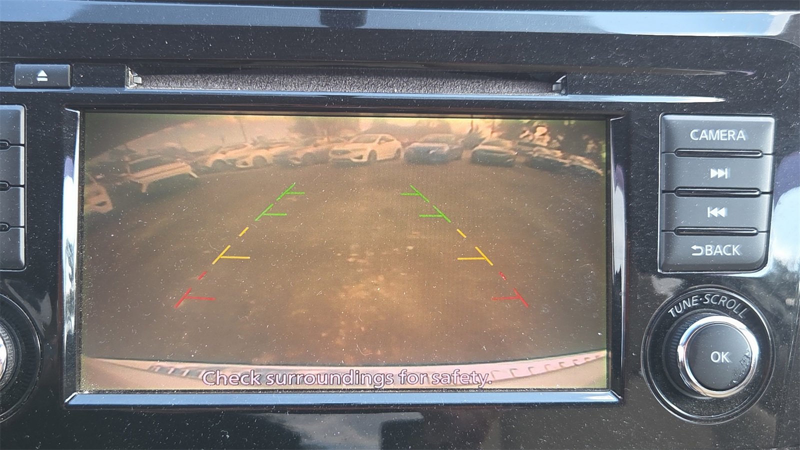 Used 2018 Nissan Rogue SV image 36