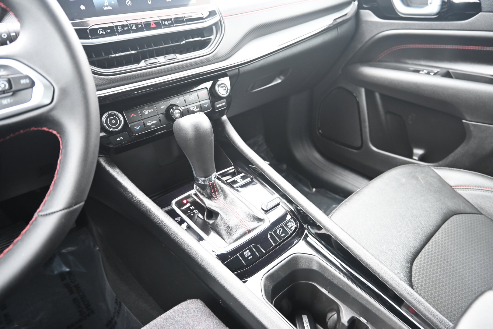 Certified 2024 Jeep Compass Trailhawk image 26