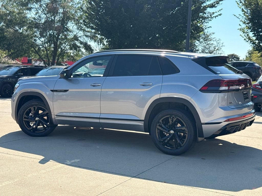 New 2026 Volkswagen Atlas Cross Sport SEL R-Line AWD/4WD image 3