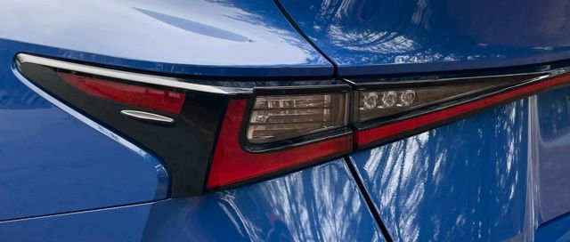 Used 2023 Lexus IS 300 w/ Premium Package RWD image 9