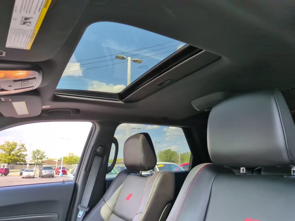 Used 2025 Dodge Durango GT AWD/4WD image 25