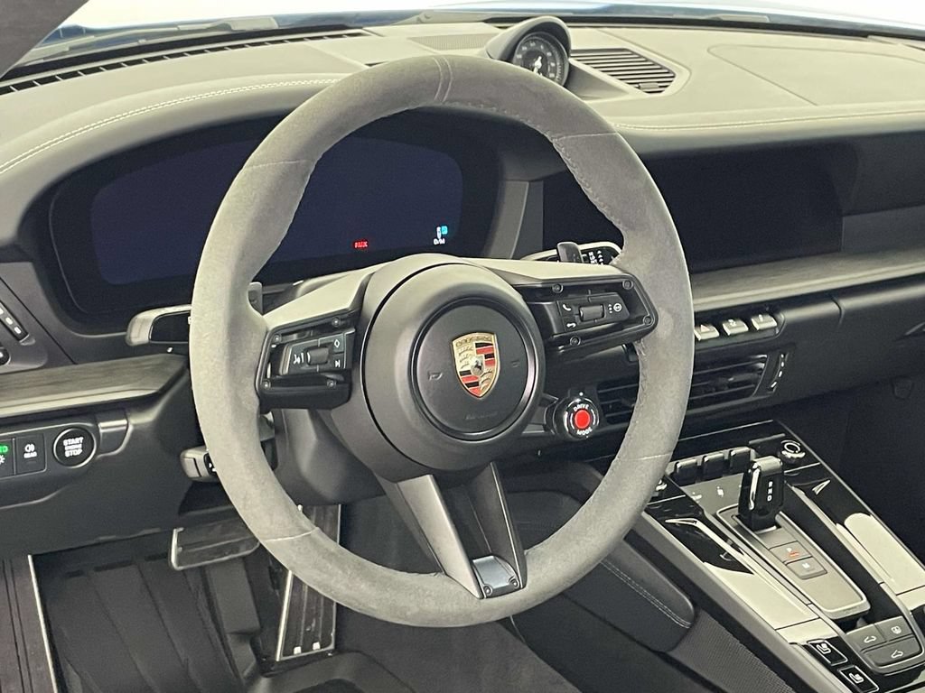Used 2026 Porsche 911 Carrera GTS RWD image 4