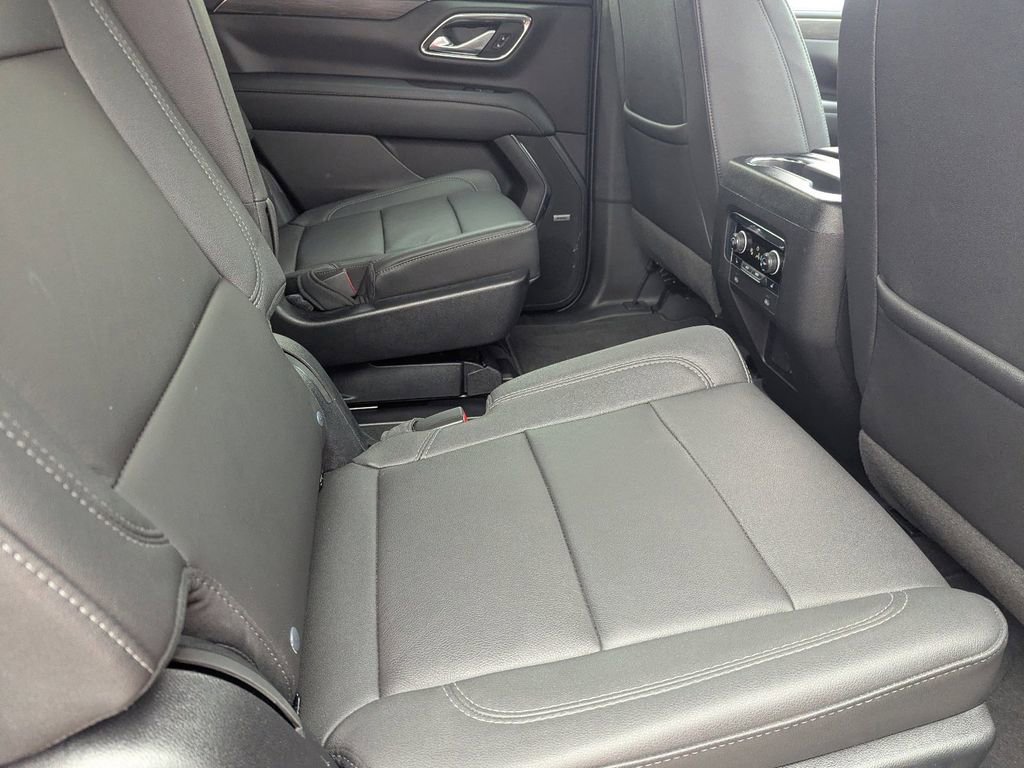 Used 2023 Chevrolet Tahoe LT w/ Luxury Package RWD image 14