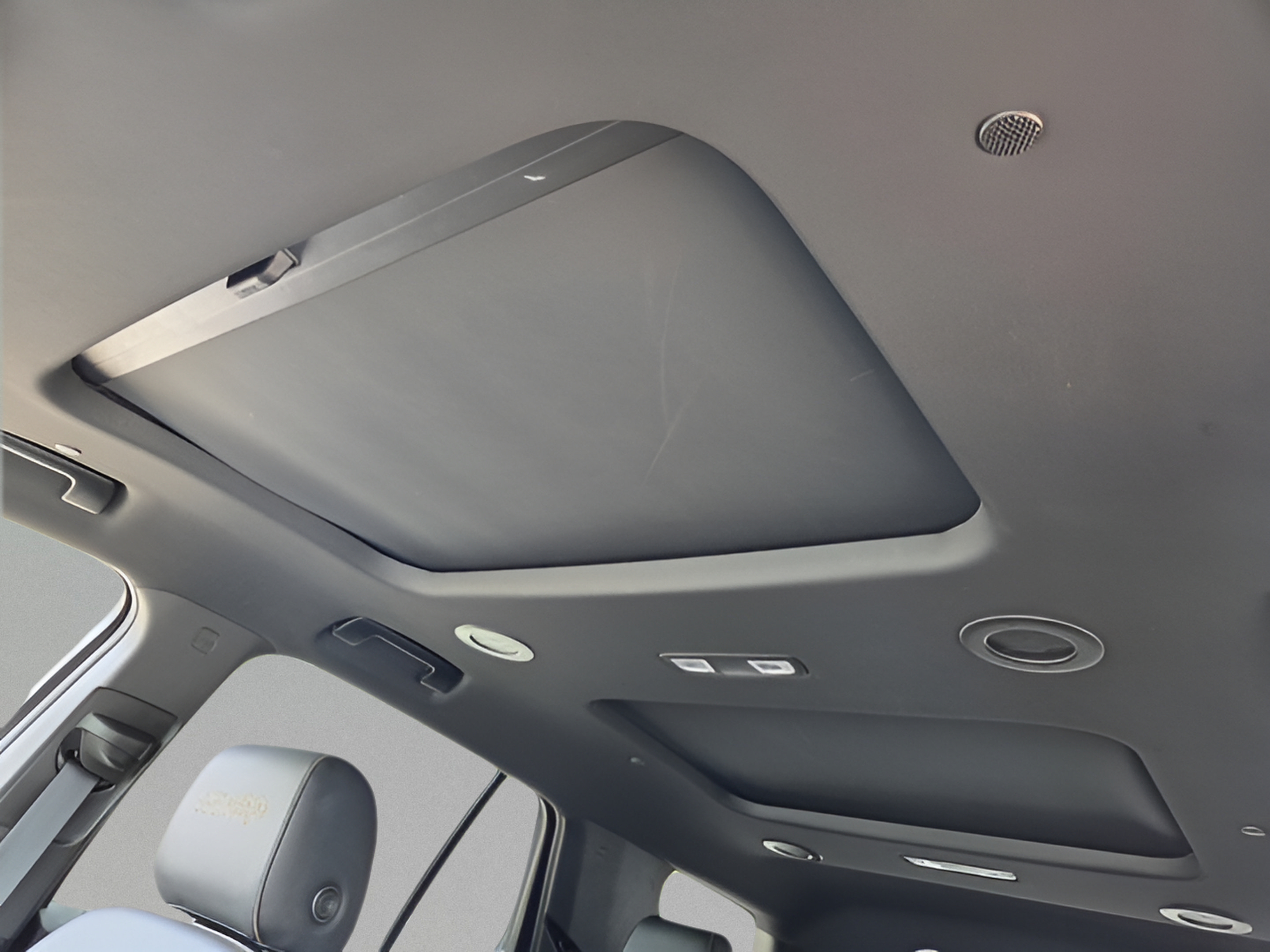 Certified 2023 Chevrolet Traverse High Country w/ LPO, Floor Liner Package AWD/4WD image 16