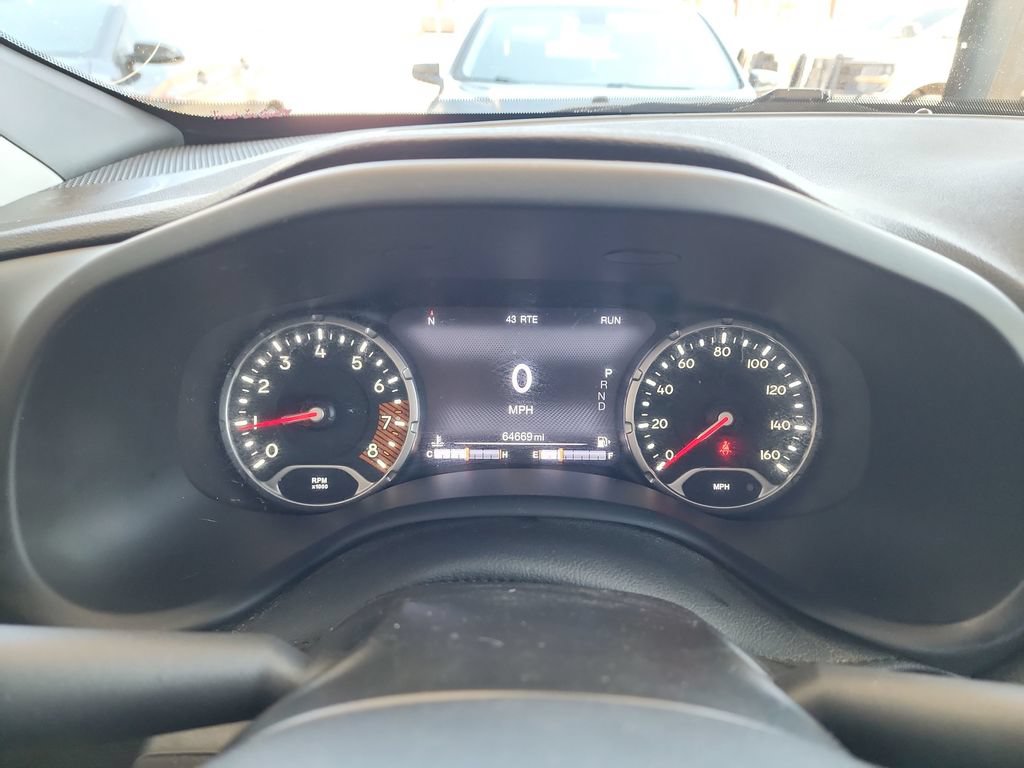 Used 2023 Jeep Renegade Trailhawk AWD/4WD image 23