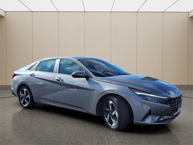 Certified 2023 Hyundai Elantra Limited image 4
