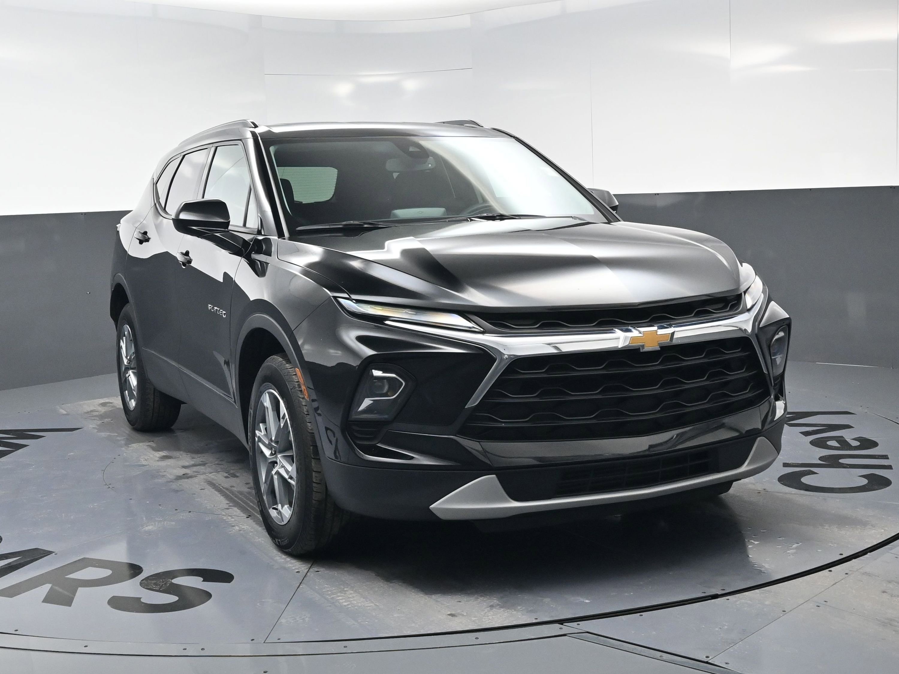 Certified 2024 Chevrolet Blazer LT w/ Convenience Package image 3