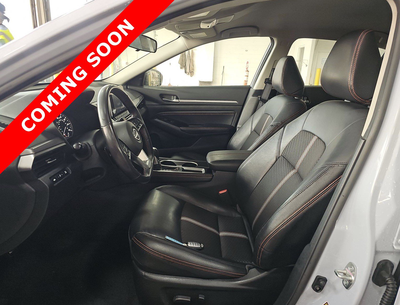 Used 2023 Nissan Altima 2.5 SR FWD image 6