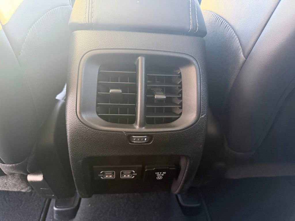 Used 2021 Jeep Cherokee Latitude Lux w/ Comfort/Convenience Group image 25