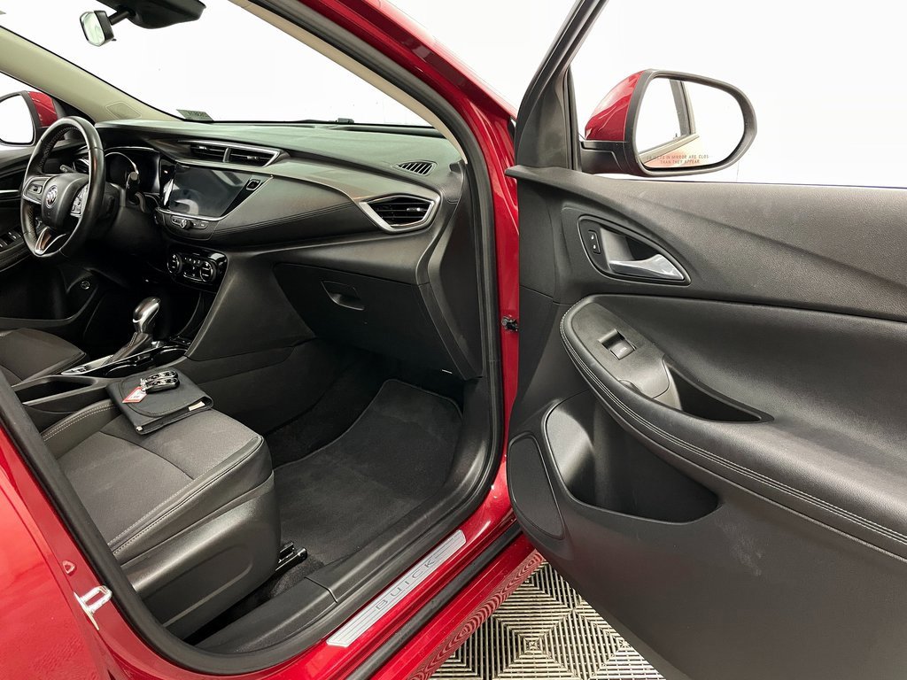 Certified 2021 Buick Encore GX Select w/ Sport Touring Package image 33