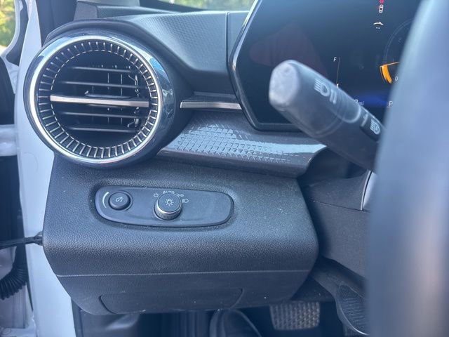 Used 2025 Chevrolet Trax ACTIV w/ Driver Confidence Package image 21