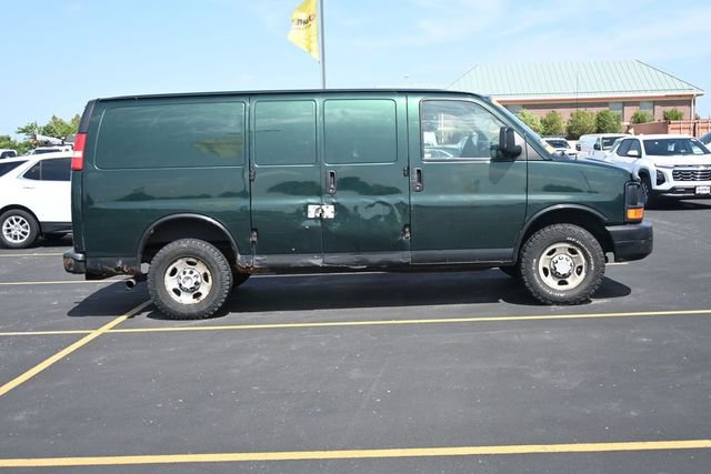 Used 2009 GMC Savana 3500 RWD image 3
