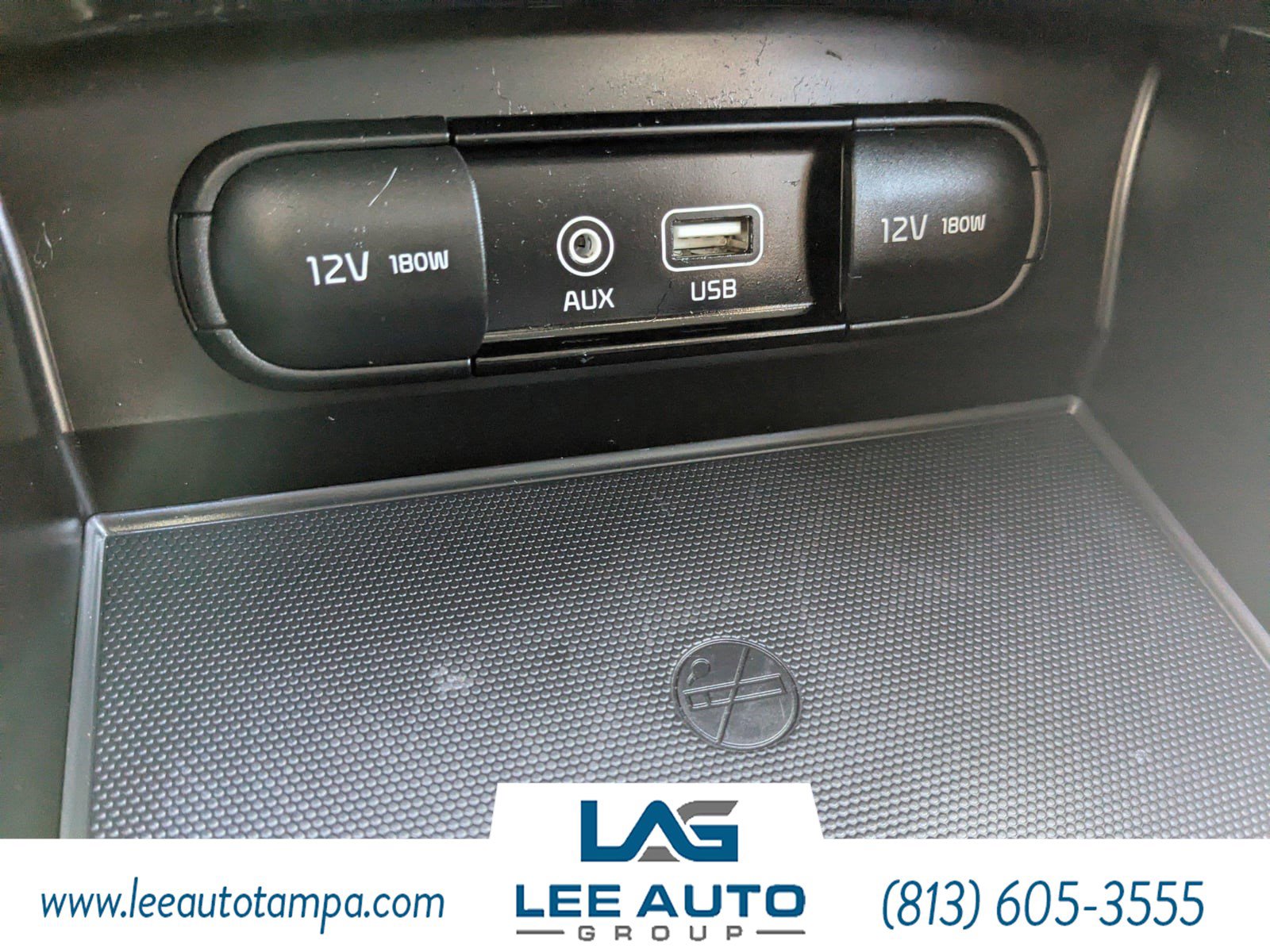 Used 2017 Kia Cadenza Premium image 19