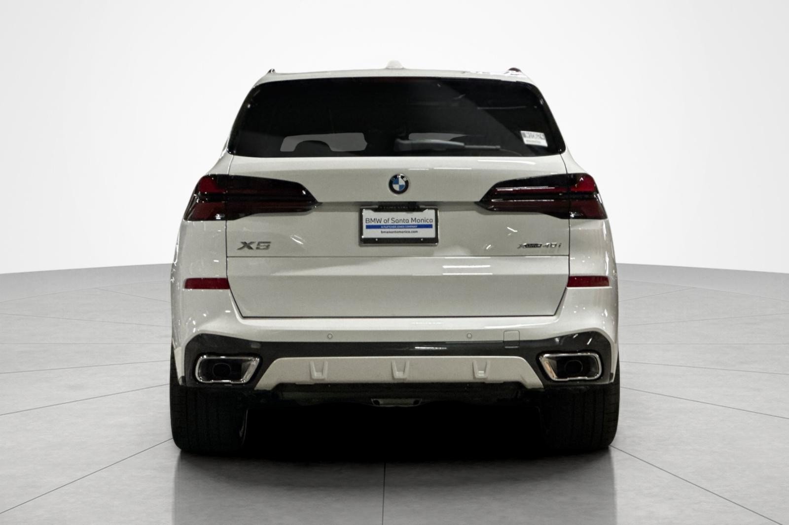 New 2026 BMW X5 xDrive40i w/ M Sport Package AWD/4WD image 4