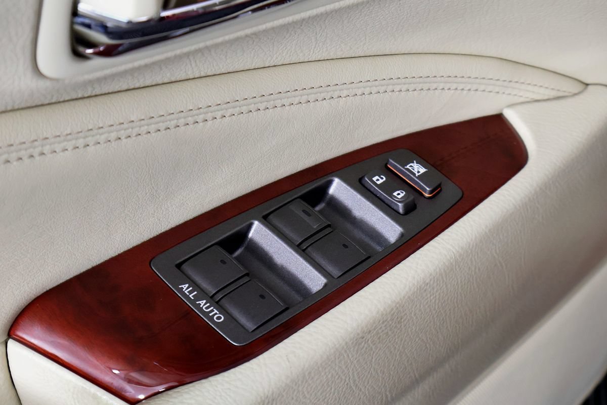 Used 2011 Lexus LS 460 L w/ Luxury Pkg AWD/4WD image 20