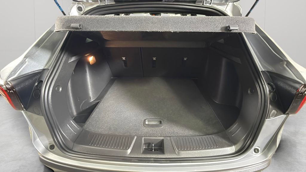 Used 2024 Chevrolet Trax RS w/ Sunroof Package image 28