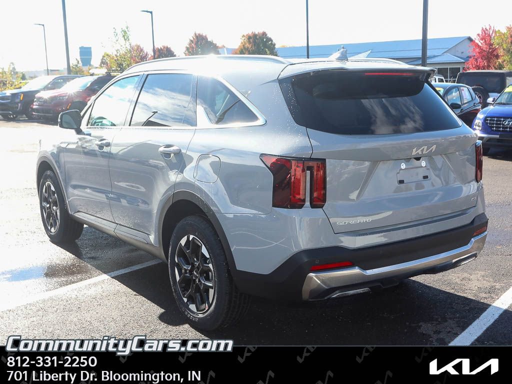 New 2026 Kia Sorento S w/ S Panoramic Sunroof Package image 5
