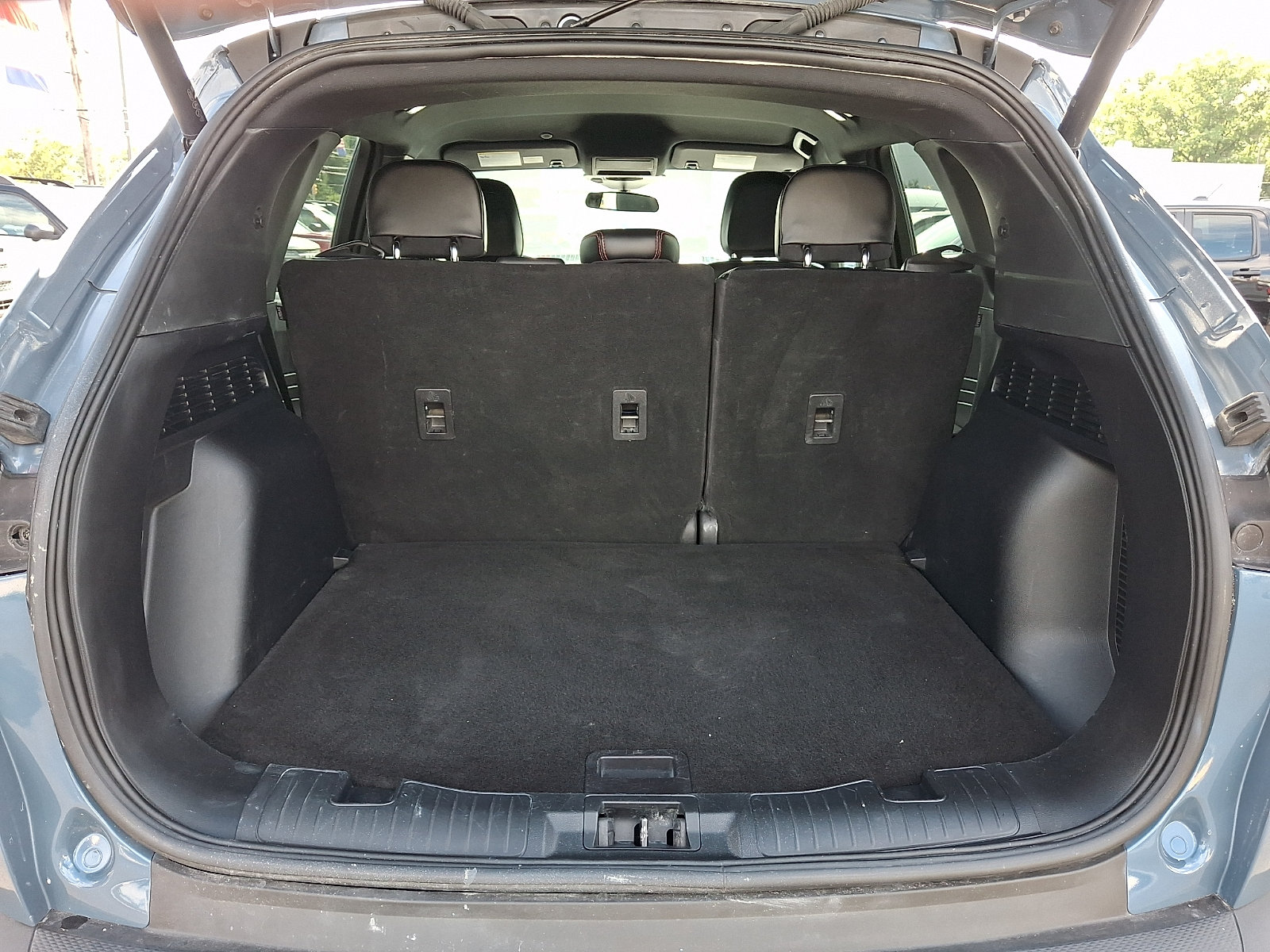 Used 2025 Ford Escape ST-Line Select AWD/4WD image 28
