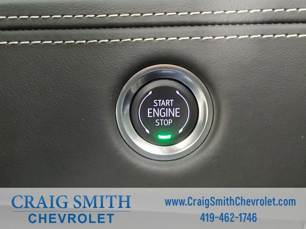 Used 2025 Cadillac Escalade Sport Platinum w/ LPO, ONYX Package image 41