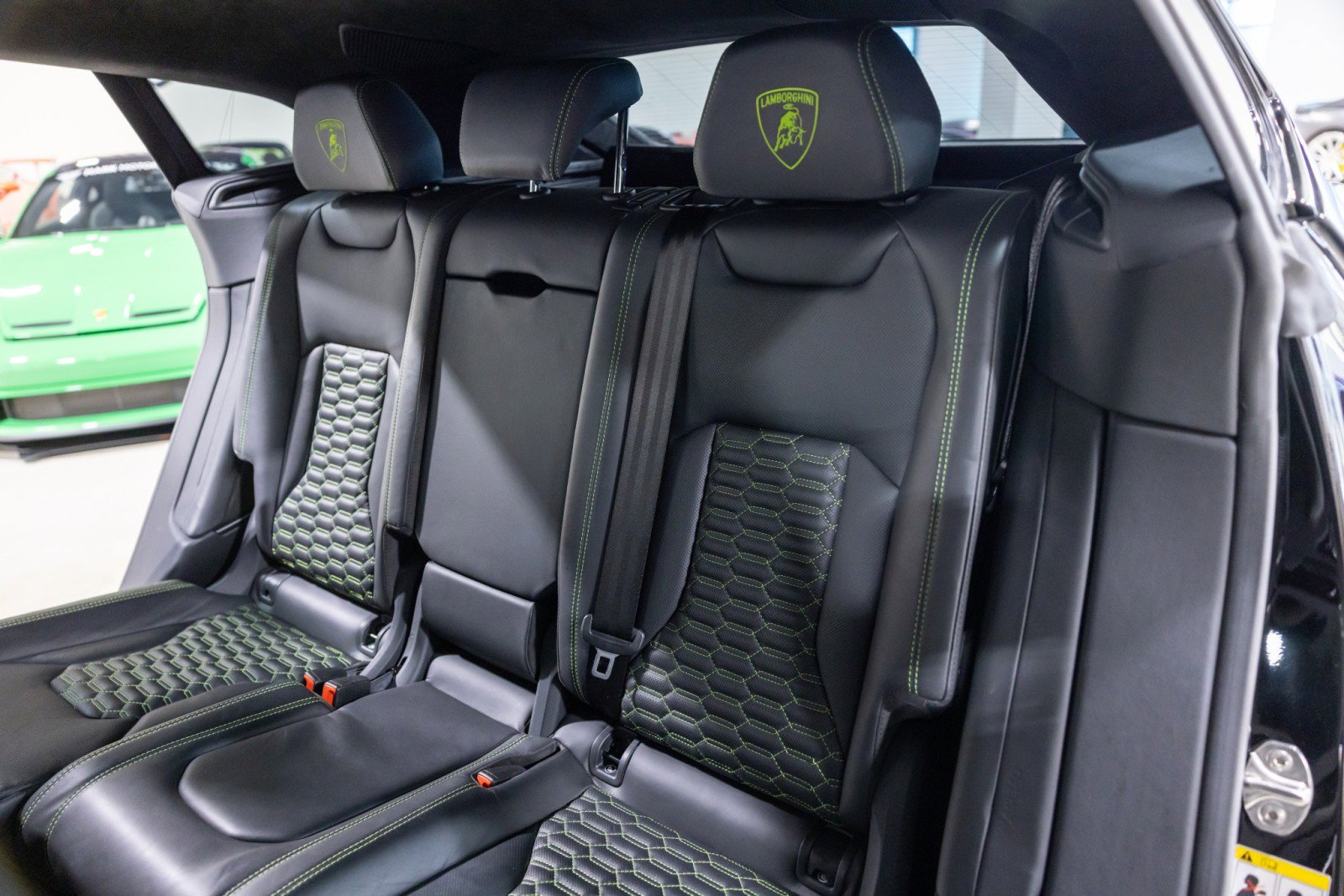 Used 2022 Lamborghini Urus image 34